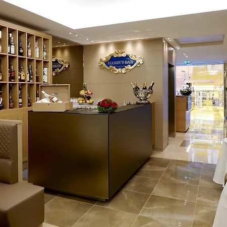 Harry's Bar Trevi & Restaurant Hotel Rzym
