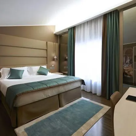 Harry's Bar Trevi & Restaurant Otel 5*