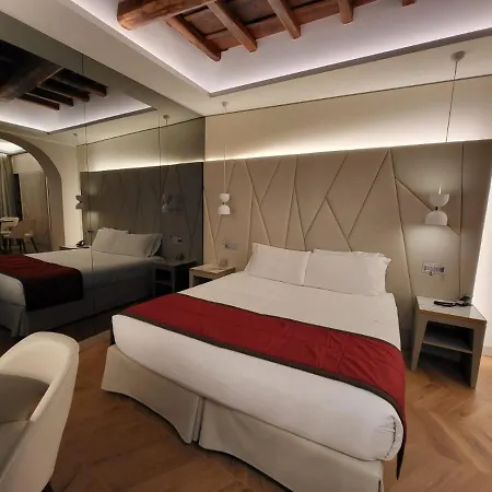 Otel Harry's Bar Trevi & Restaurant 5*