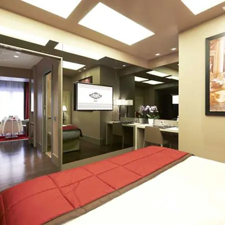 ومطعم هاريز بار تريفي 5* روما