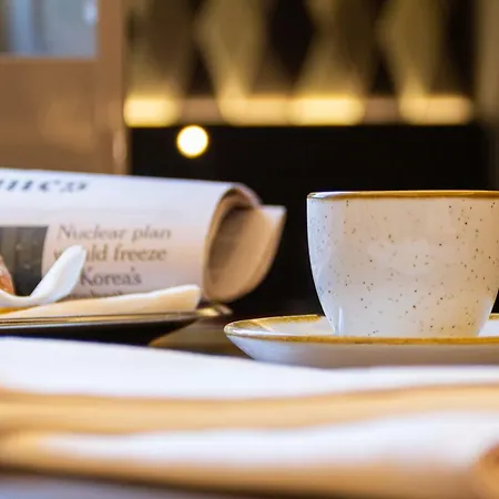 Harry's Bar Trevi & Restaurant מלון רומא