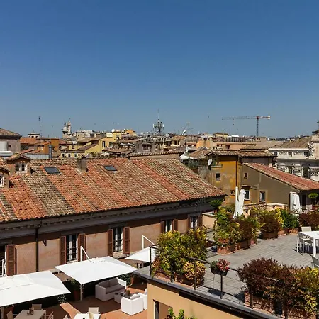Otel Harry's Bar Trevi & Restaurant 5*