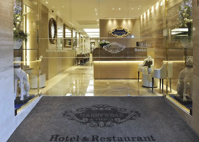 ホテル ハリーズ バー トレビ ホテル＆レストラン ローマ