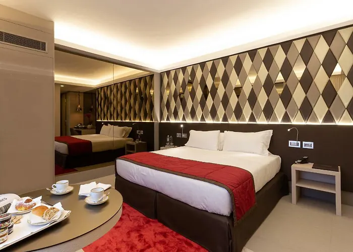 ハリーズ バー トレビ ホテル＆レストラン 5*